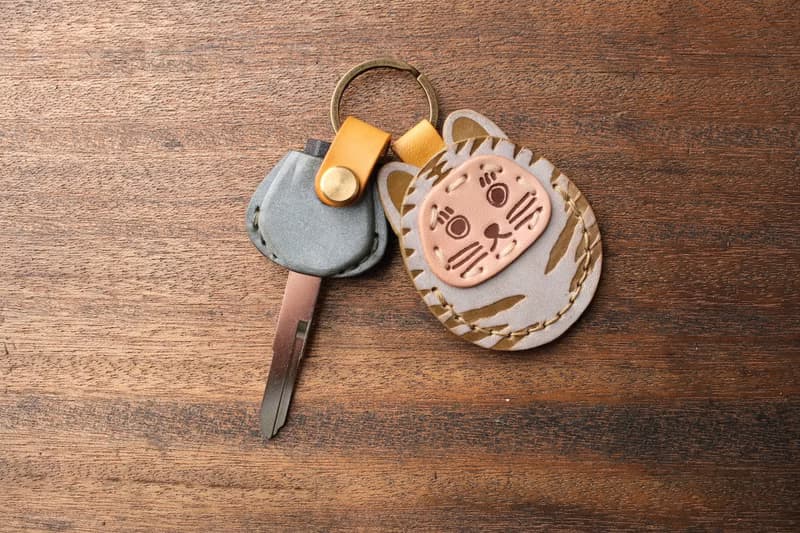 茶皮  SUZUKI 台鈴 SUI 125 機車鑰匙皮套 達摩 福神 富士山