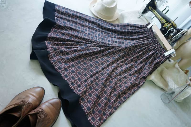 設計手作-外翻口袋設計鬆緊帶拼接寬褲褲裙-馬賽克窗花-黑巧克力