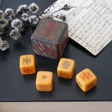 古董Vintage 法國購入之皇后國王黃色老骰子木頭 W808