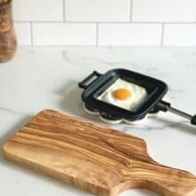 橄欖木長柄手工砧板・原木早餐盤・自然木紋餐具