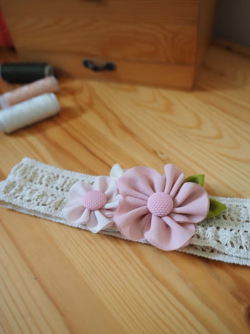手作嬰兒女童粉紅色拼花彈性髮帶 適合百日宴彌月拍攝