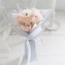 旋轉舞曲青春篇章・優雅裸粉永生玫瑰花束