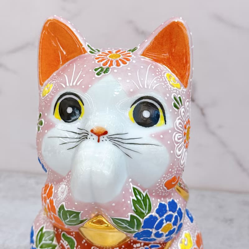 【瑞氣盈香】日本九谷燒招財貓 | 粉紅櫻盛 7号