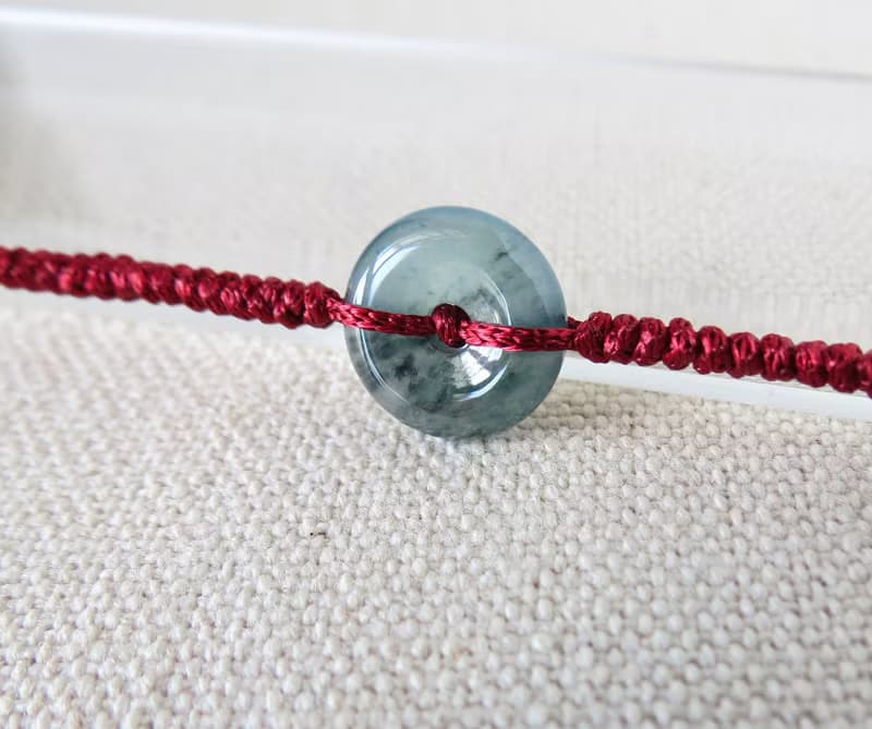 本命年【歲歲平安】冰藍灑烏雞翡翠絲光編織手鍊*SW79*招財開運