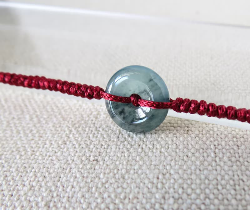 本命年【歲歲平安】冰藍灑烏雞翡翠絲光編織手鍊*SW79*招財開運