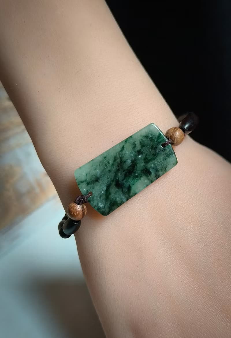 天然緬甸飄綠無事牌檀珠手鍊