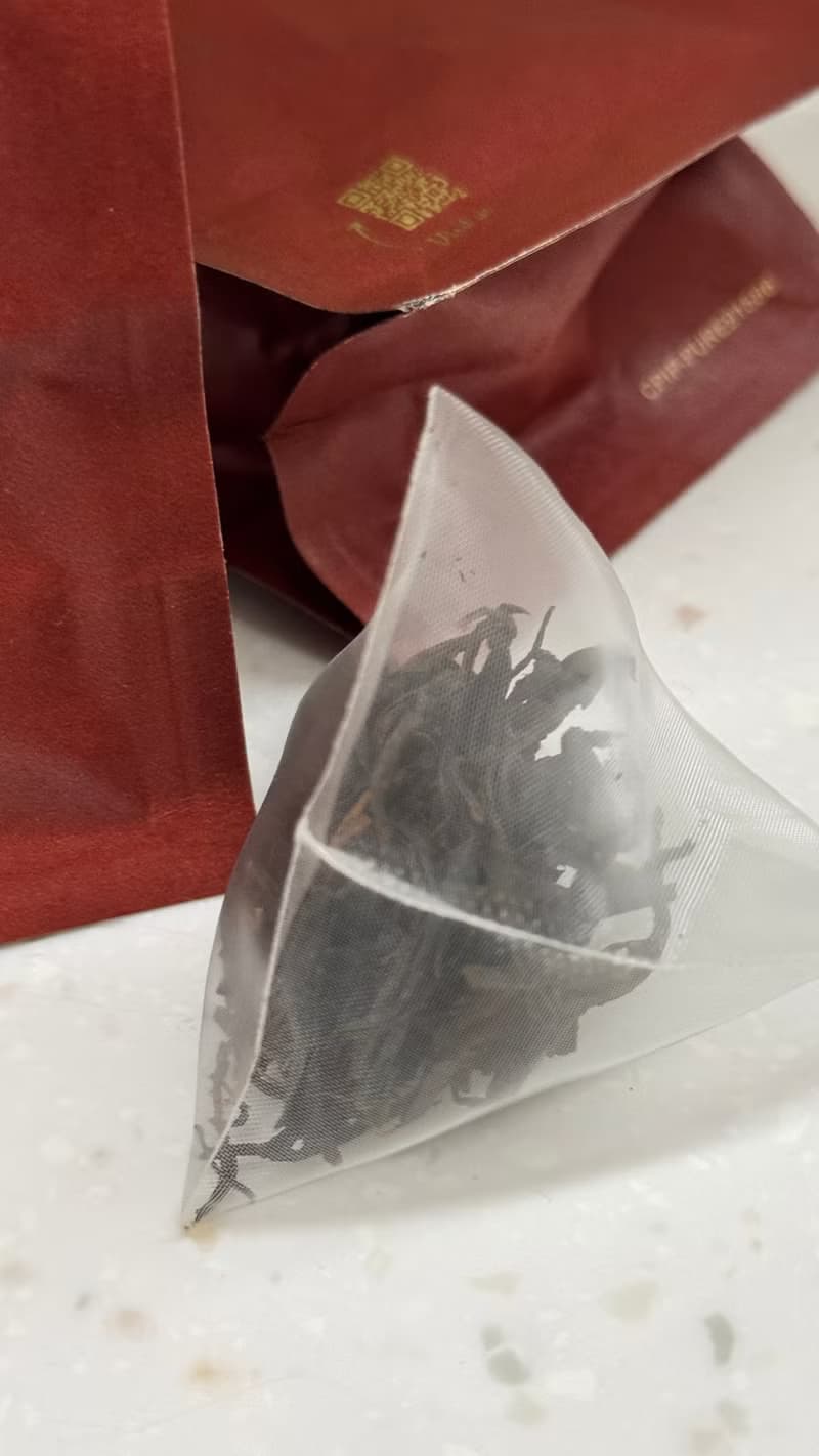 寓待茶品--享玩--南投鹿谷高山烏龍紅茶-原葉紅茶自然甘甜