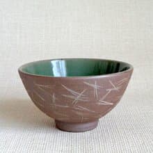 碗  青磁象嵌 松葉a