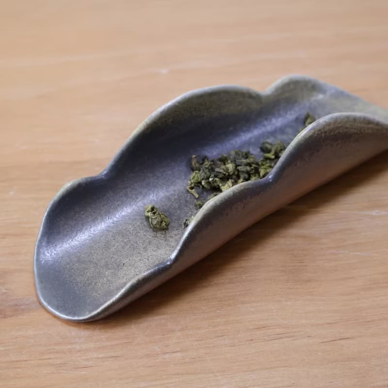 層山 墨綠 柴燒陶手工茶則