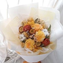 青春.青春活力的色系.精油索拉花.乾燥花束.情人節禮物.求婚花束