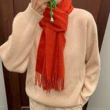 冬日小陽光猩紅色輕薄羔羊毛流蘇圍巾 現貨