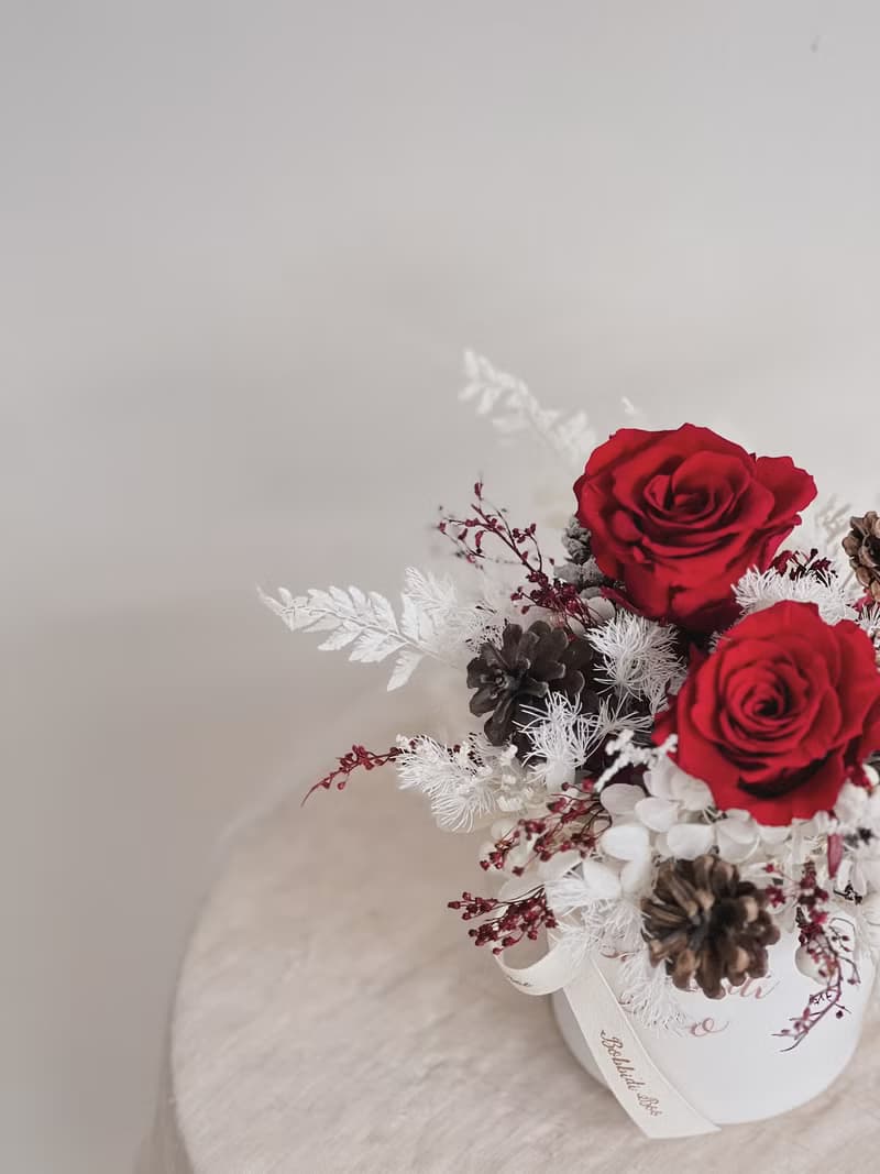 【永生玫瑰花盆花】• 情人節禮物/生日禮物/永生花/永生玫瑰花