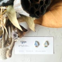 【再販】ほんわり シー陶器 シーグラス 金継ぎ ピアス イヤリング ノンホールピアス ブルー 青 白 ホワイト 水色 ライトブルー ゴールド 金 陶器 陶磁器