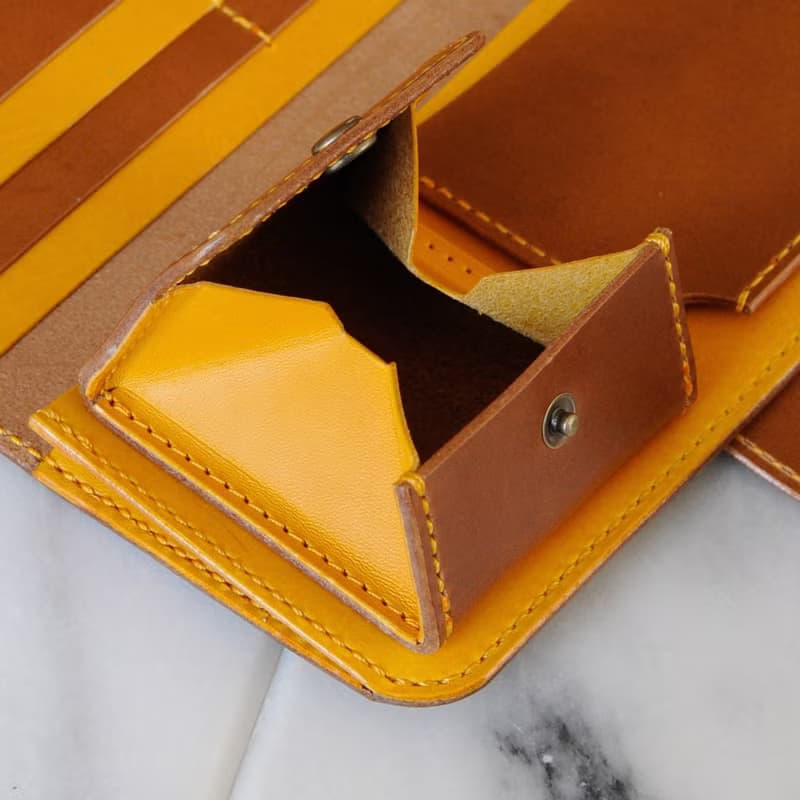 カード収納重視の長財布　No.6　ブッテーロ