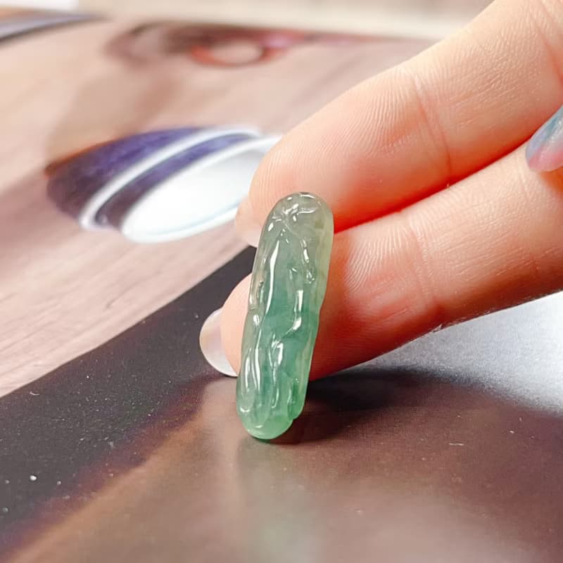 冰種翡翠如魚得水 | 天然A貨翡翠 | 送禮
