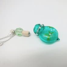 珍愛彩繪瓶 精油香氛項鍊-綠色 香氛琉璃x珍珠x鋼鍊 鍊長可調