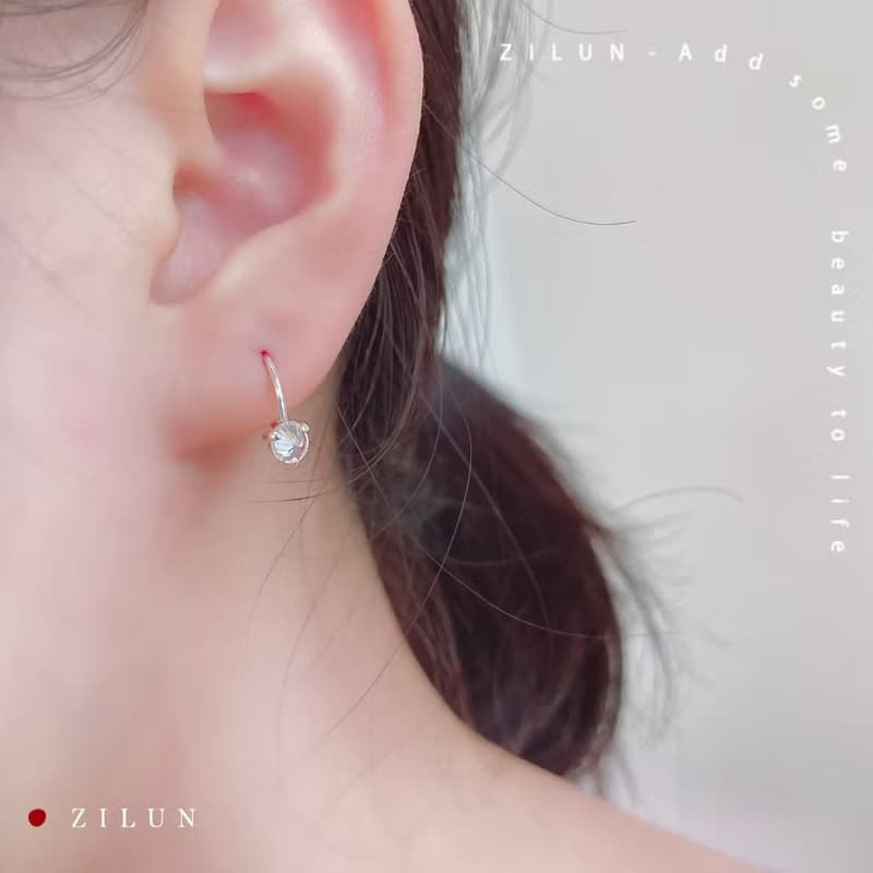 |簡約|耳尖上的糖霜 • 微鑲 • 耳針 • 925silver