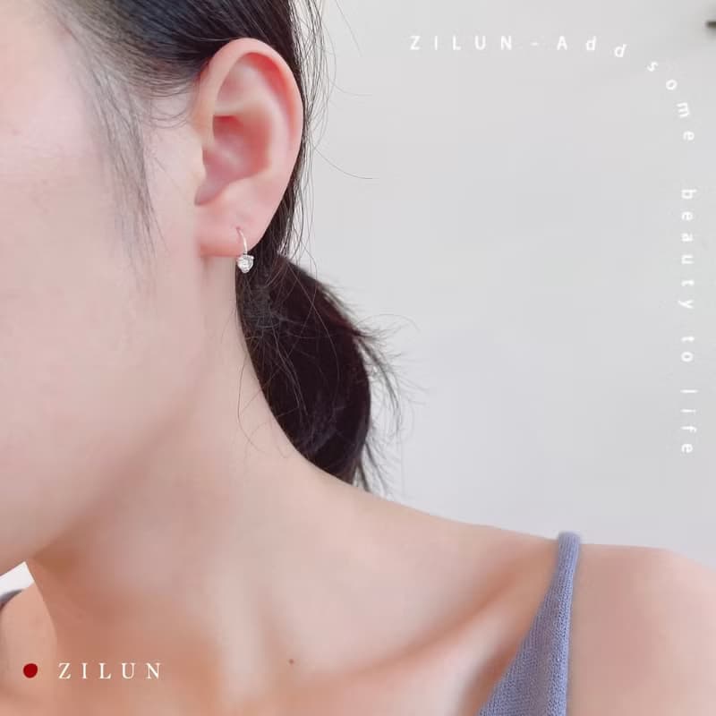 |簡約|耳尖上的糖霜 • 微鑲 • 耳針 • 925silver