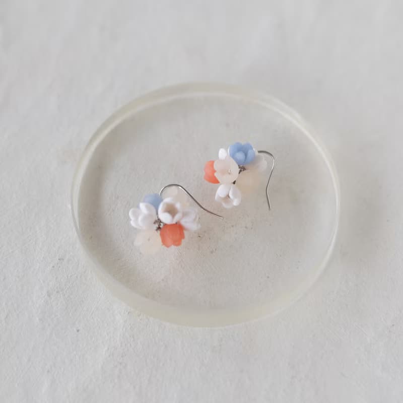 小花束耳環 / 耳夾 / 夏天的顏色
