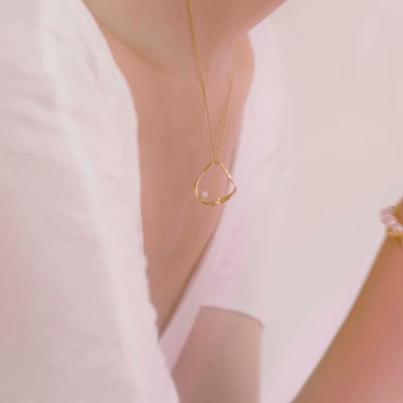 【送禮首選最佳禮物】鏤空金絲天然珍珠項鍊