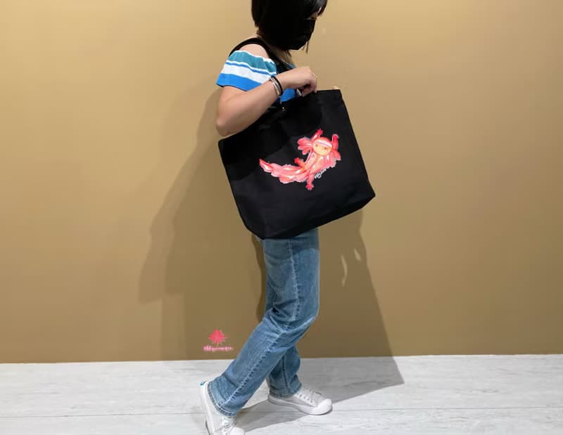 【禮物首選】六角恐龍Hobby橫式肩背黑色帆布袋