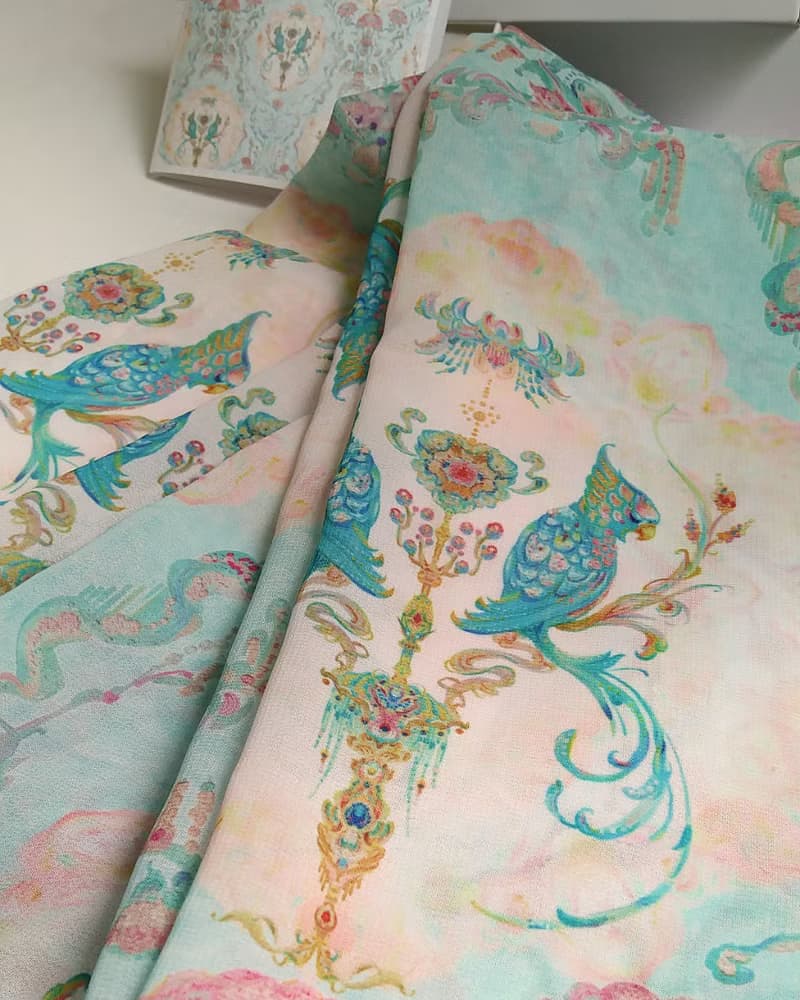 【華羽飾夢】鸚鵡 絲巾