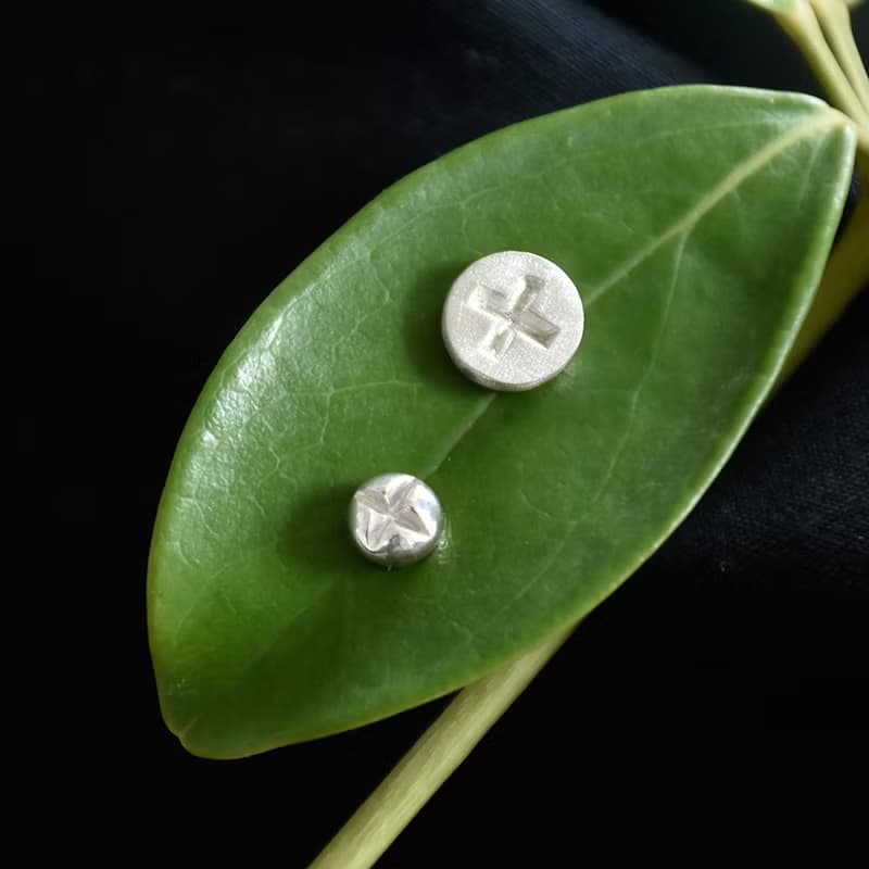 原創手工工業感螺絲釘不對稱純銀耳釘