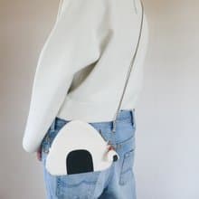 中くらいのおにぎりポシェット　　ファスナータイプ