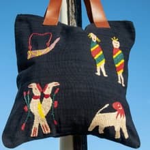 手縫純棉布側背包 刺繡手提包 手工刺繡肩背包 手繡包-彩虹動物
