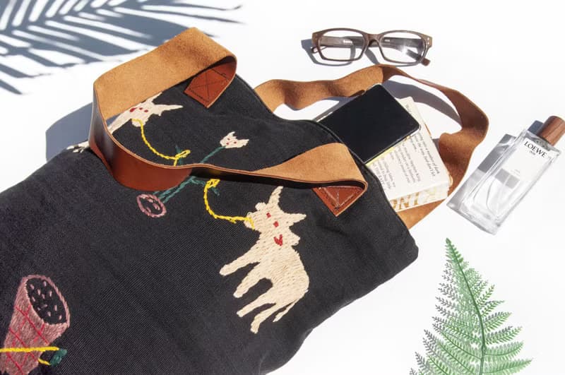 手縫純棉布側背包 刺繡手提包 手工刺繡肩背包 手繡包-彩虹動物