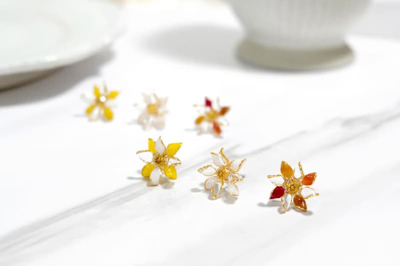 耳針/耳夾水晶花-飛舞飄揚(三色)-光點飾品