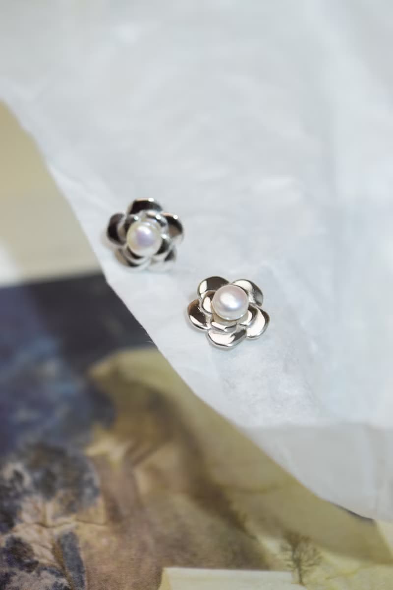 【古典美人】山茶花 天然淡水珍珠 全925純銀耳釘/耳夾 (金/銀)