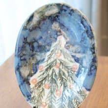 【聖誕禮物】藍天白雪景聖誕樹童趣節慶土司蛋糕盤手作陶瓷收納盤