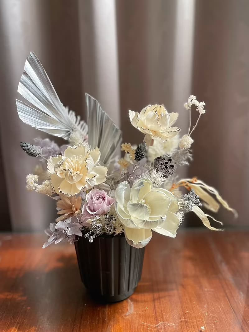 【永生花禮】小香風索拉牡丹桌花-/開幕花禮/升遷花禮/祝賀花禮
