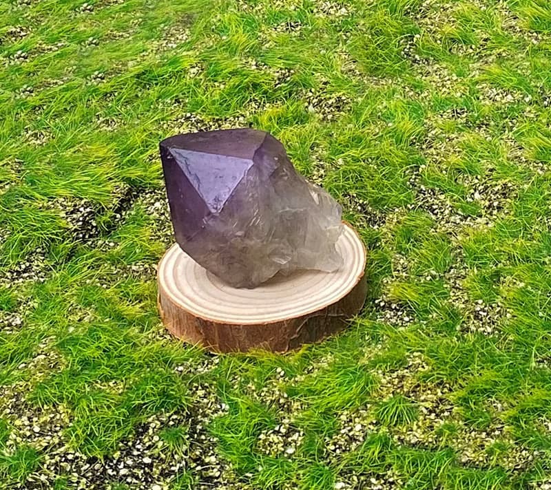 能量礦石-紫水晶骨幹 冥想 療癒  避邪化煞 吸收負能量 快速出貨