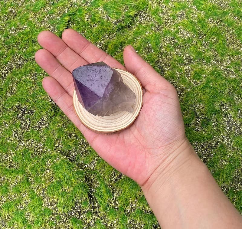 能量礦石-紫水晶骨幹 冥想 療癒  避邪化煞 吸收負能量 快速出貨