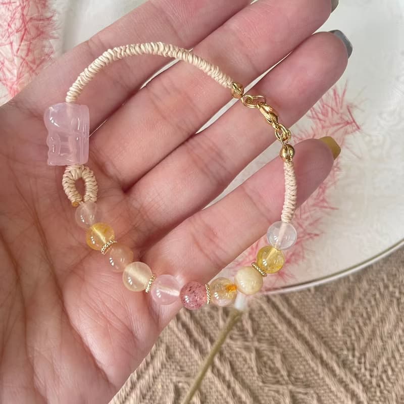 溫柔招桃花扣式編織手鍊