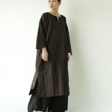 川 衣 WEAR BEING  連肩翅膀袖型蠶絲洋裝  咖啡條紋