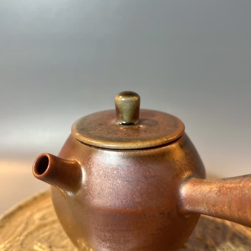 柴燒金彩玫瑰金側把茶壺 / 小平凡手作