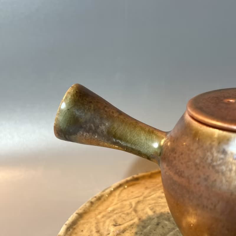 柴燒金彩玫瑰金側把茶壺 / 小平凡手作