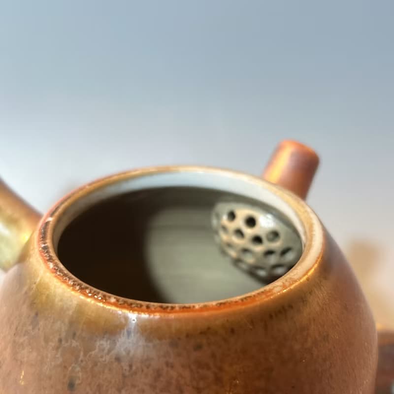 柴燒金彩玫瑰金側把茶壺 / 小平凡手作