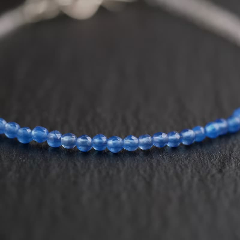 ブルーとグレーのオニキスのブレスレット