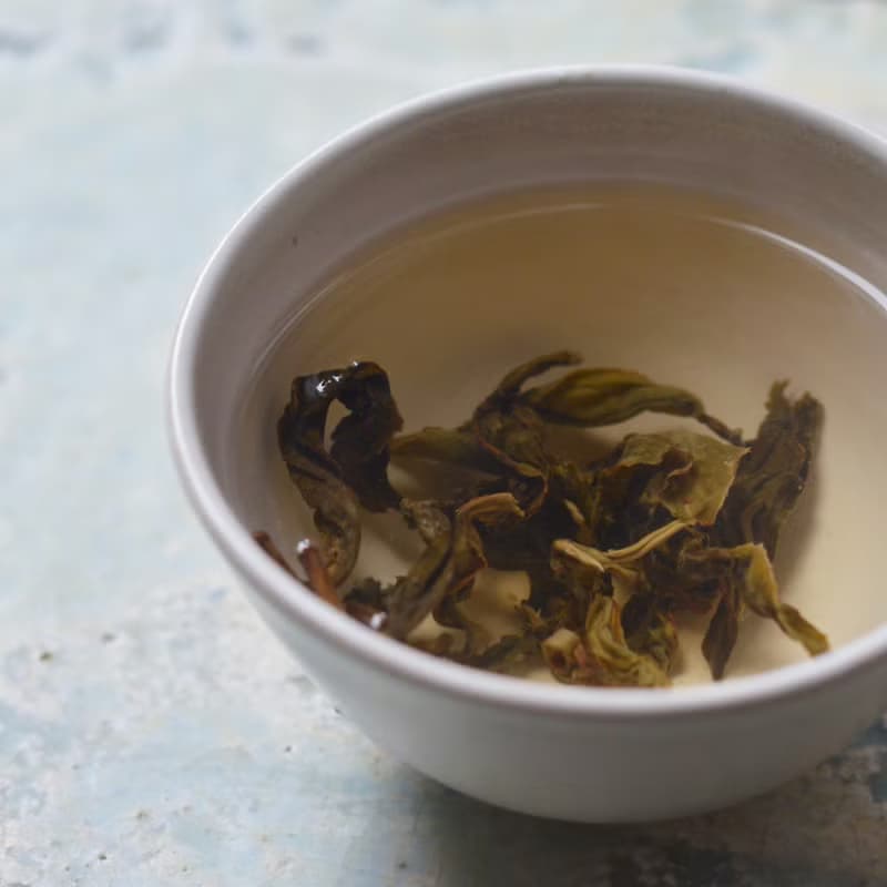 一盞茶 (青梅香/ 製茶師手捻日曬款)