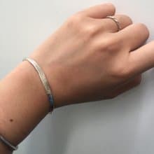/ 粼光 / 細鍛敲手環 母親節禮物