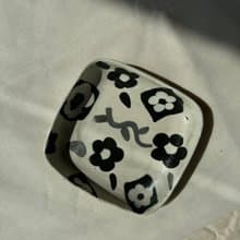 經典黑白花卉盤/碟