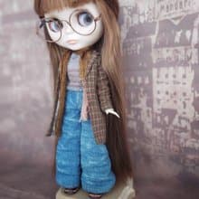 Street outfit for Blythe Doll: coat, jeans, sweater, scarf