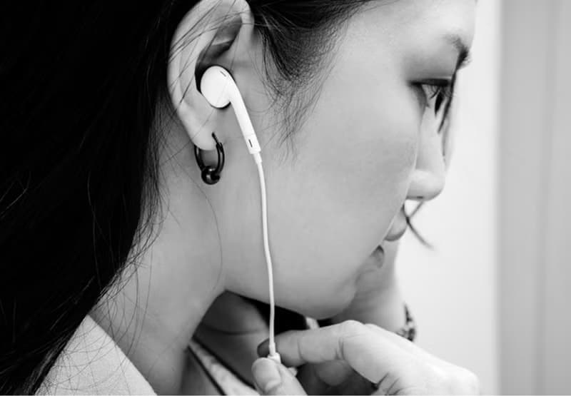 DISSOLVE設計師原創 簡約可拆圓珠男女同款鈦鋼耳環