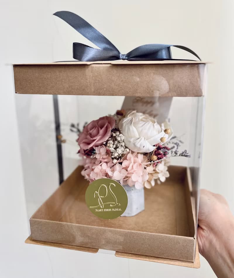 畢業花禮情人節花禮生日情人節花禮選煙燻粉玫瑰配白牡丹裸粉繡