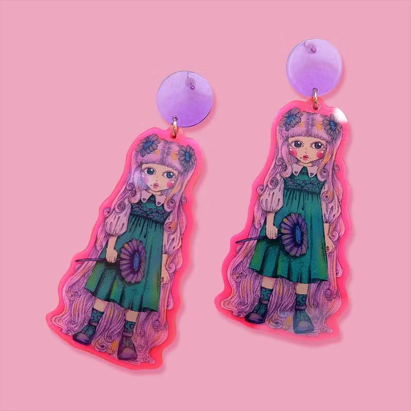 粉紅色少女插畫圖案亞克力耳環