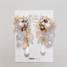 【秋冬新時尚】多種戴法 手工串珠花花 裸色系 耳環/耳夾